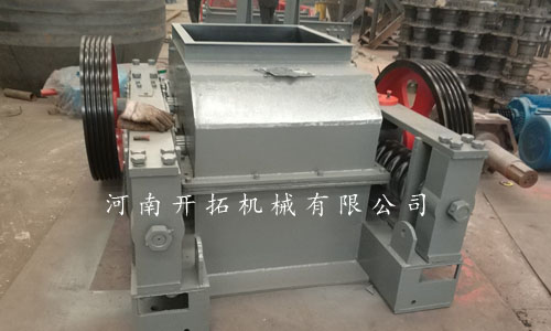 双齿辊式破碎机